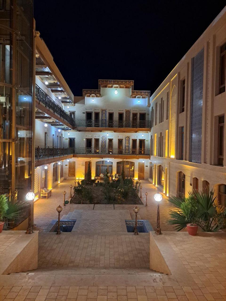 Caravan Plaza Inn Boutique Бухара Экстерьер фото